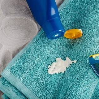 What’s the Best Way to Remove Sunscreen Stains from Clothes?